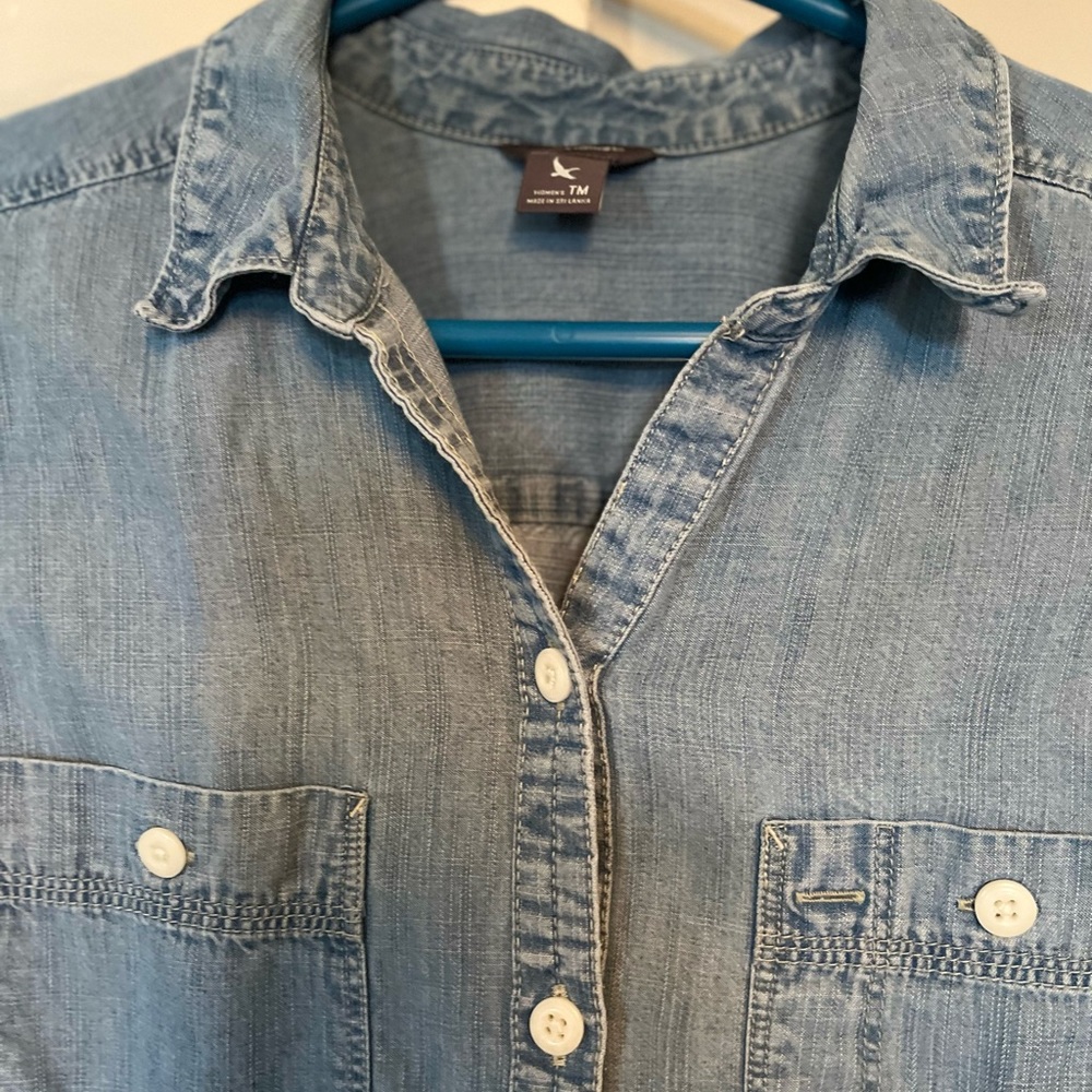 Eddie Bauer Light Blue Denim Button-Down Shirt, sz MT